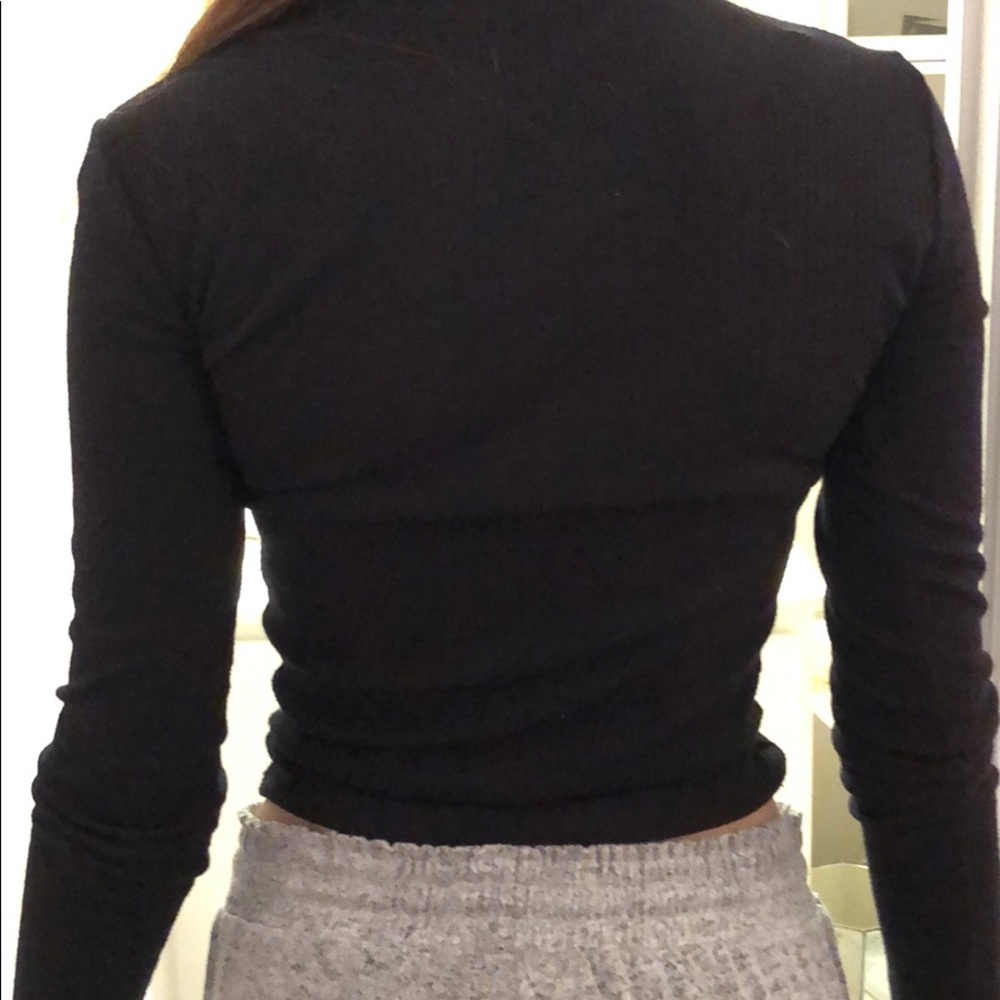 black top - Picture 2 of 2